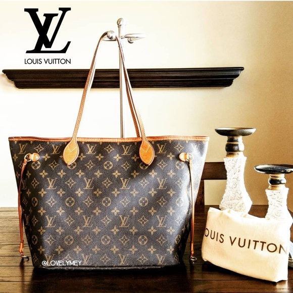 Louis Vuitton Handbags - Louis Vuitton Neverfull MM Tote Bag